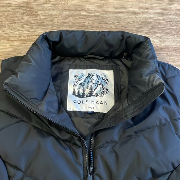 Cole Haan Black Chevron Quilted Puffer Vest Jacket - Picture 10 of 11